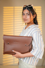 BROWN LAPTOP SLEEVE