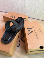 Shahi Comfy Black Kolhapuri - Men