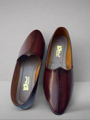 Dark Brown Cut Shoe