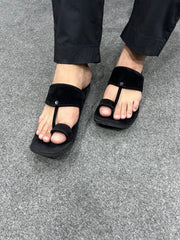 Peshkaar Black Kolapuri Chappal