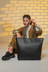 BLACK CLAIRE TOTE