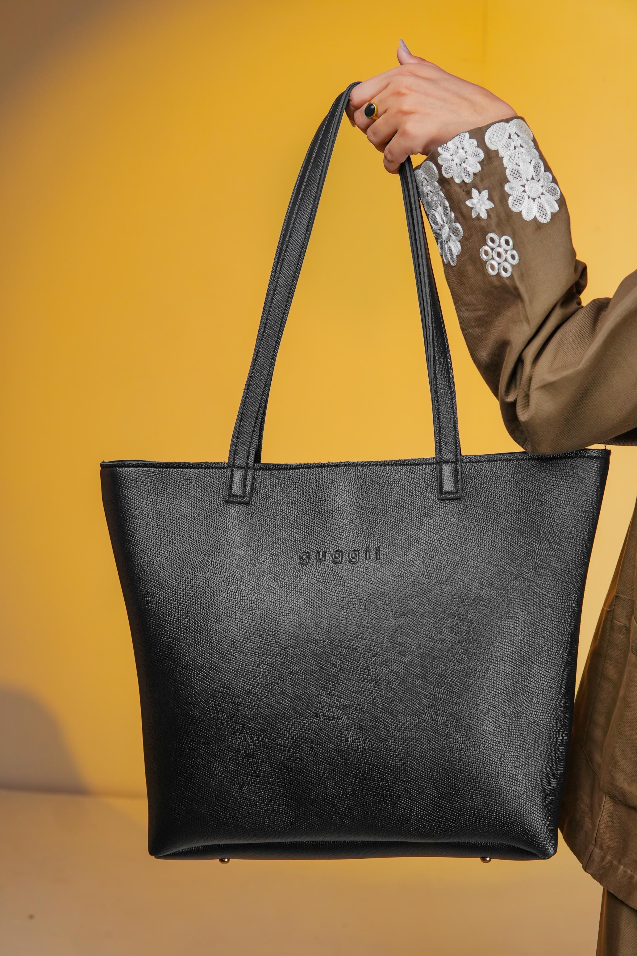 BLACK CLAIRE TOTE