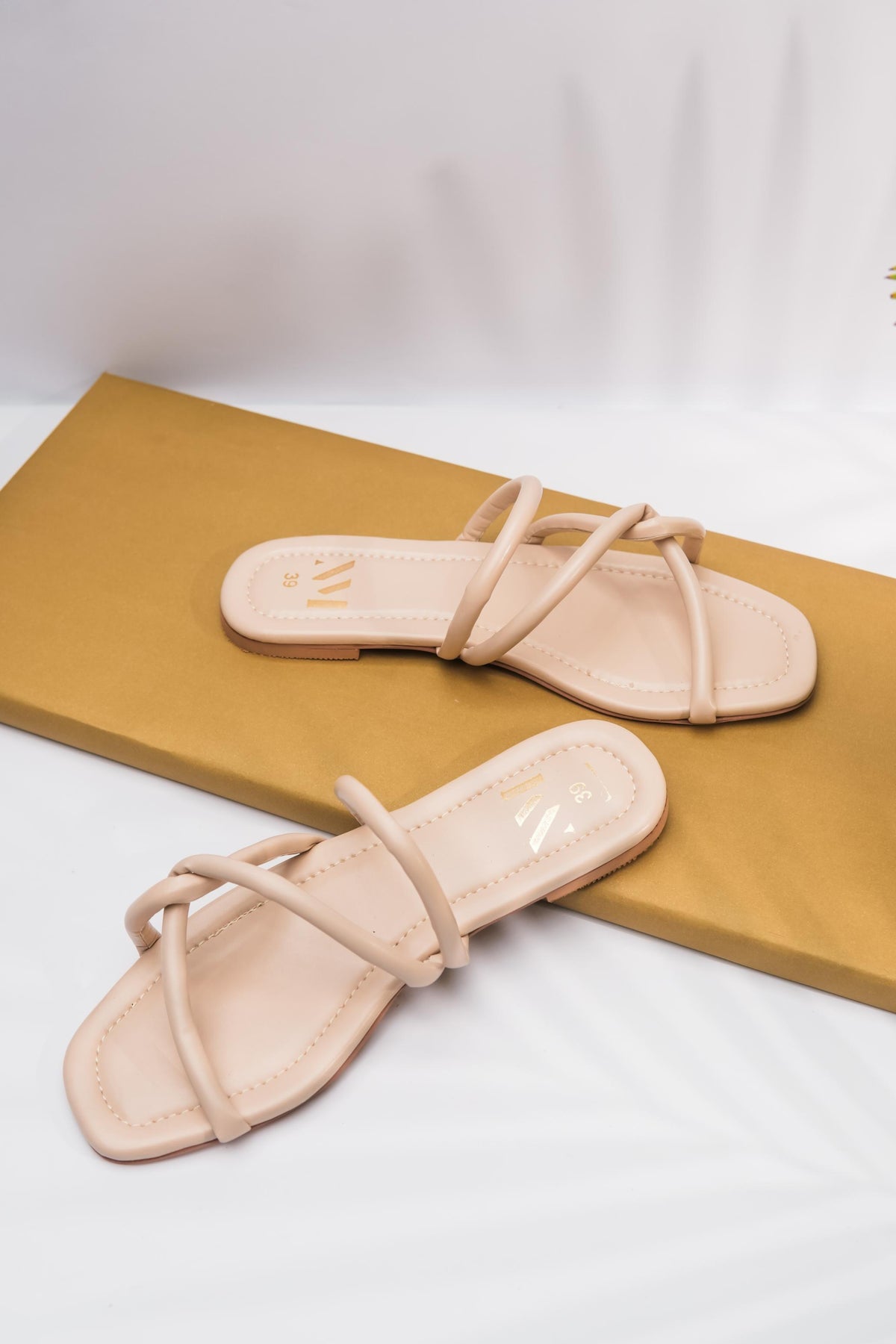 CASUAL COMFORT BEIGE SLIDE