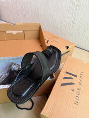 Shahi Comfy Black Kolhapuri - Men