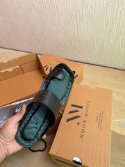 Shahi Comfy Black Kolhapuri - Men