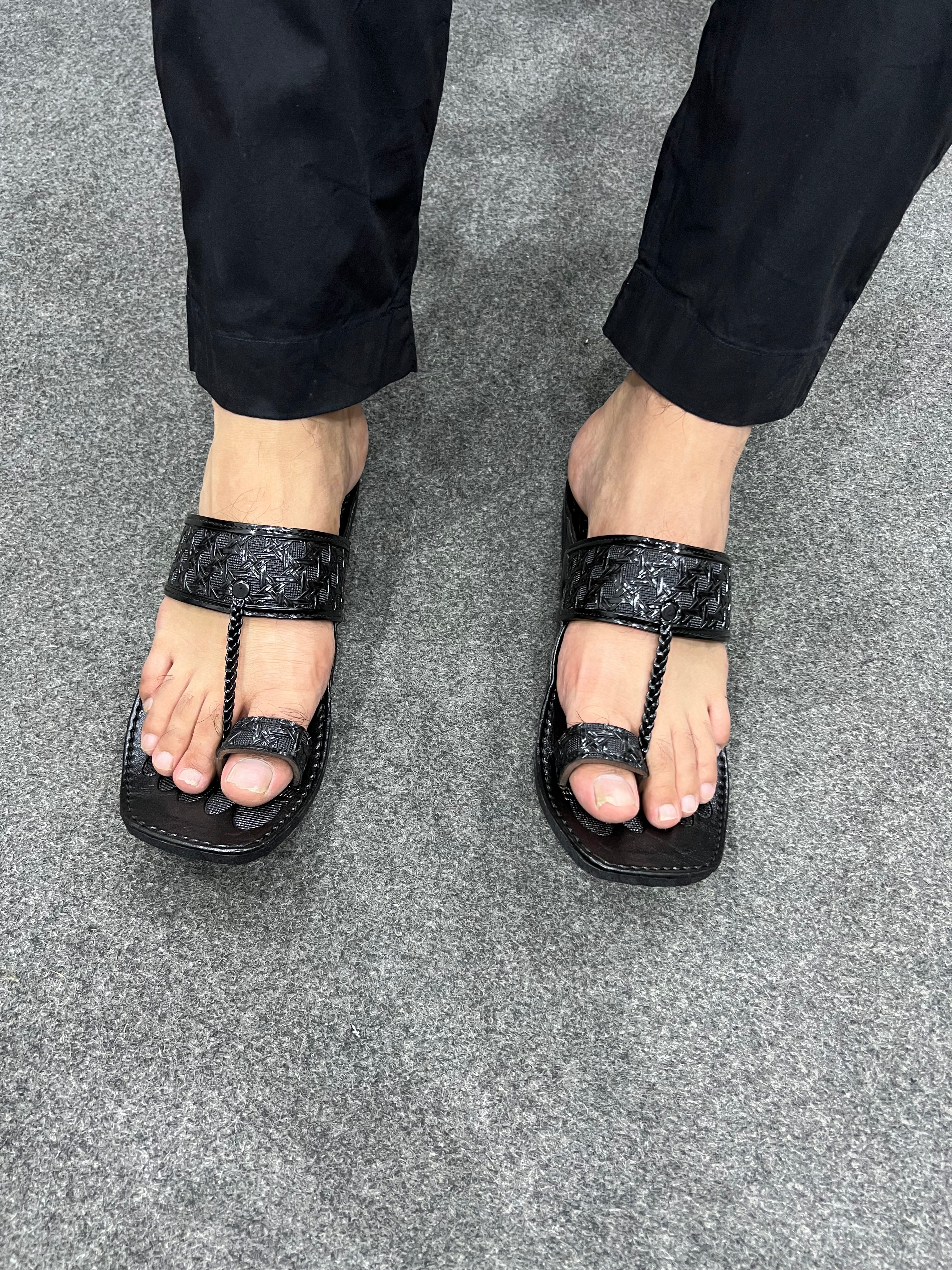 Riwaj Black Kolapuri Chappal