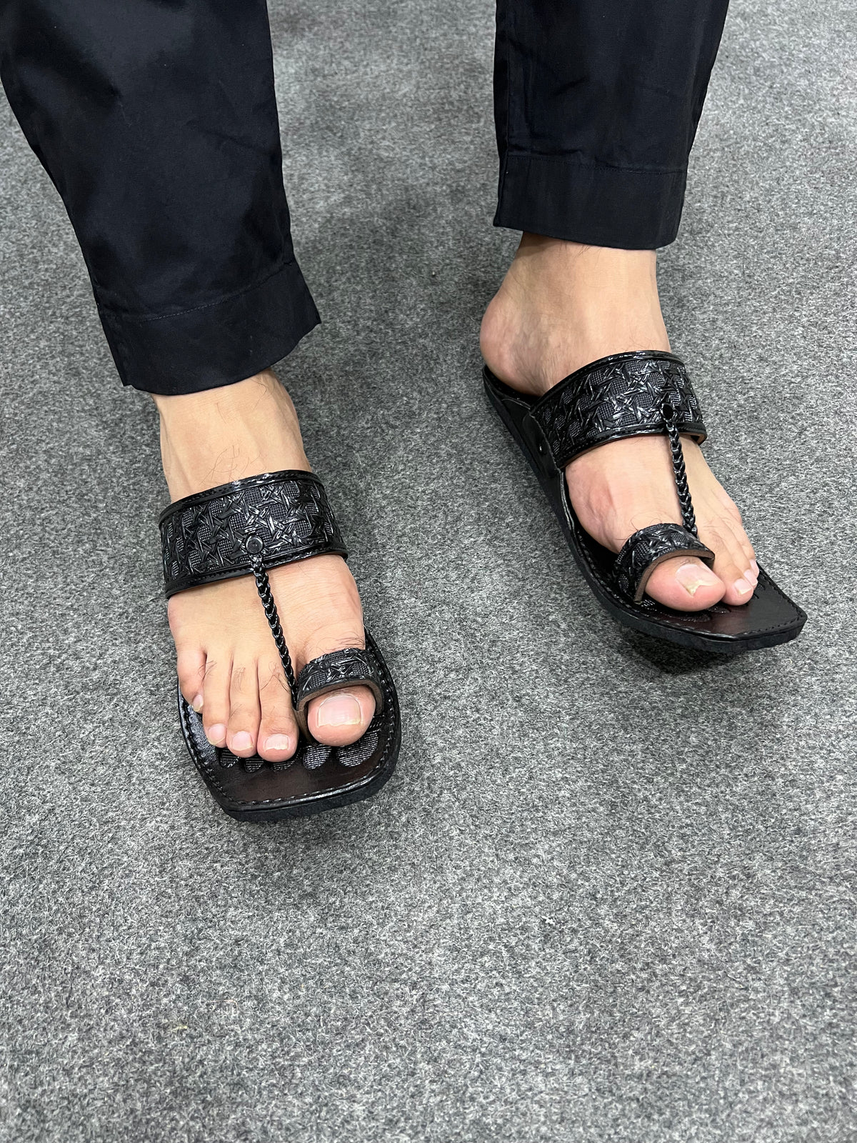 Riwaj Black Kolapuri Chappal