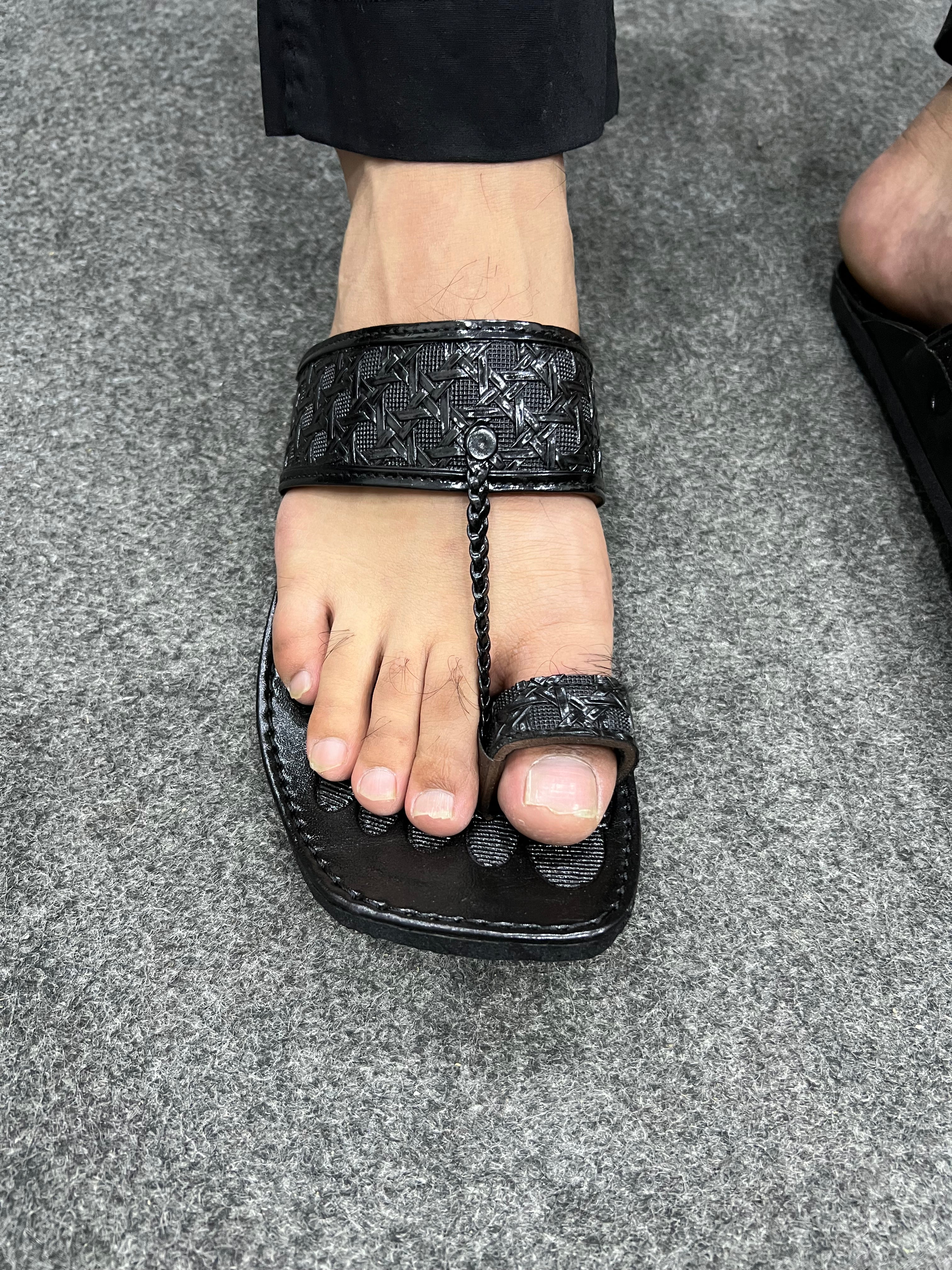 Riwaj Black Kolapuri Chappal